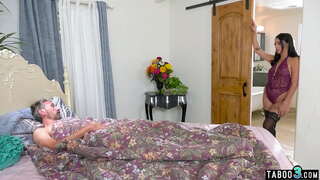 Lawas tiriné silit kurang ajar kang ceking pirang sak tunggaling putri tirinipun